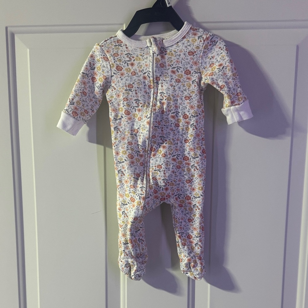 Rabbit + Bear Floral Print Baby sleeper 0-3 months